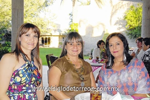 12102010 Vicky Zamonsett, Mayela Sabag y Pita de Barraza.