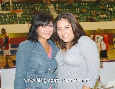13102010 Fanny Salinas y Gabriela Oropeza.