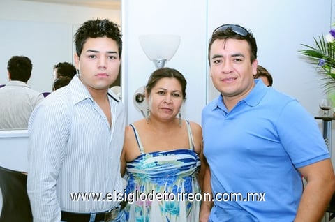 14102010 Manuel Barreto, Raquel Rocha y Eduardo Sánchez.