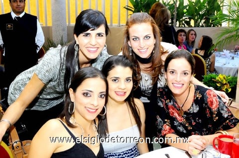18102010 Margarita, Ileana, Ana, Sofía y Anilú.
