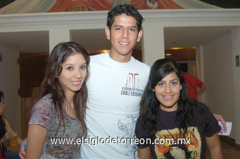 17102010 Rocío Colunga, Daniel Lozano y Susan Ramírez.