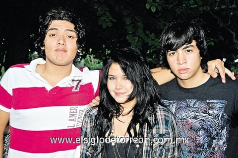 17102010 Guillermo Dardón, Jacqueline Flores y Jaime Galiano.