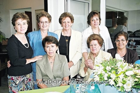 17102010 Elvira, María Luisa, Tere, Lucero, Susana, Pilar y Rosa.