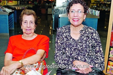17102010 Martha Morado y Consuelo Molina.