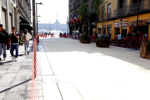 El peatonal recorre desde el Eje Lázaro Cárdenas hasta la plancha del Zócalo capitalino.