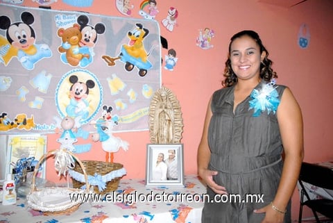19102010 Rocío Pérez García durante su festejo de canastilla.