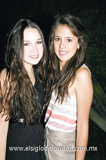 24102010 Sandra Ceniceros y Ana Paula Bravo.