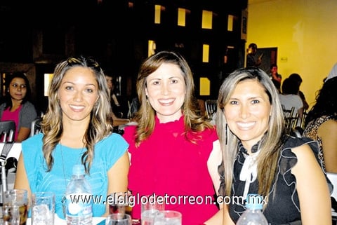 Mónica Pérez, Marcela Compeán y Ema Domínguez.