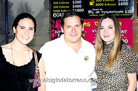 Pily, Roberto y Samantha.