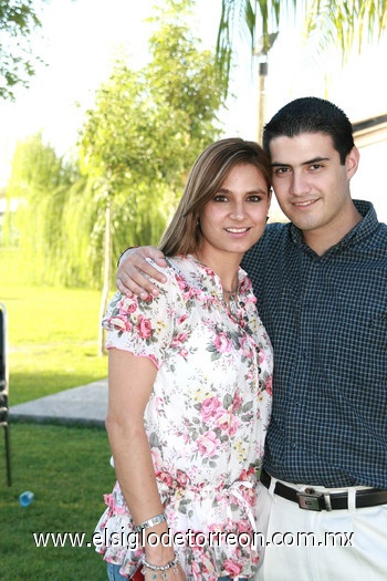 Los primos Ana Rosa y Sergio Alejandro García de Alba.