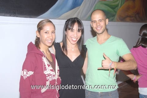 26102010 Paulina Ruelas, Eduardo Gutiérrez y Karina Gómez.