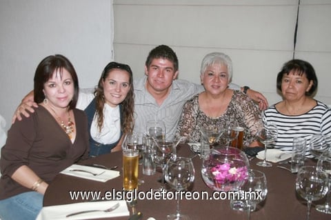27102010 Javier Delgado y Daniela Nares.