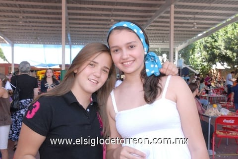 28102010 Valeria y Ana Raquel.