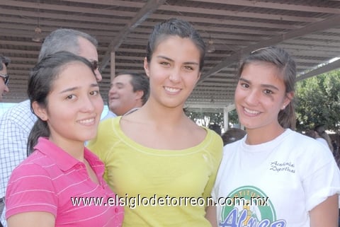 28102010 Andrea, Andrea y Angélica.