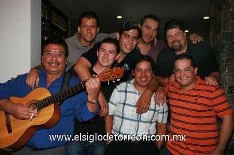 28102010 Ángel Nieto, Édgar Ruiz, Jesús Gómez, Alberto Fuente, Cristian Wong, Édgar Zárate, Daniel Camacho y Manuel Pérez.