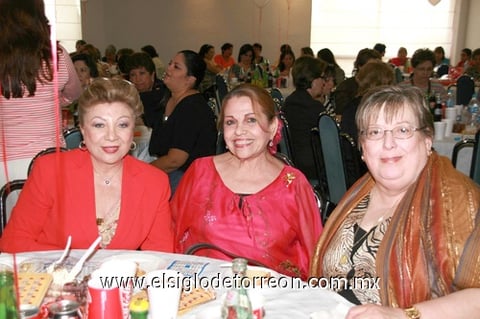 28102010 Julita Castro Mora, Carmen de Martínez y María de Noyola.