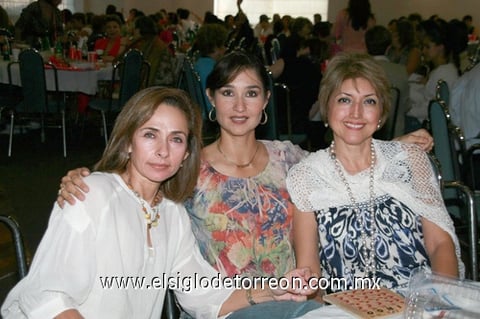 28102010 Asistentes. Martha, Mónica y Gaby.