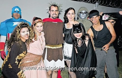 31102010 Elda Balderas, Laura Lozano, Alejandro López, Linda Hernández, Desireé Gutiérrez, Ernesto Valadez, Roberto Zermeño y Pablo Monreal.