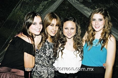 31102010 Camila, Andy, Marla y Daniela.