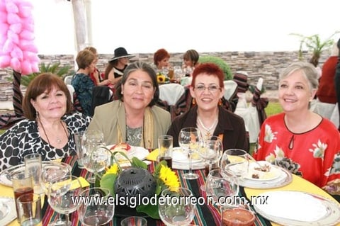01112010 Yola, Marisa, Esperanza y Malú.