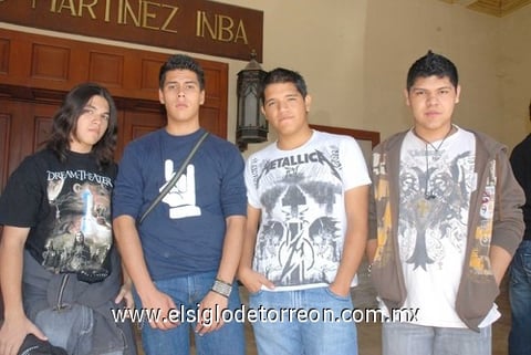 04112010 Javier Macías, Adrián Aranda, Eduardo Pinto y Fernando Palacios.