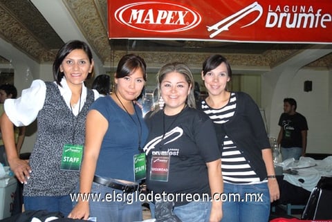 05112010 Lucy de Ruiz, Carmen Chaírez y Marcela y Karina Parra.
