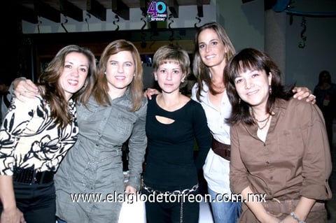 05112010 Vivis, Susana, Betty, Irene y Cony.