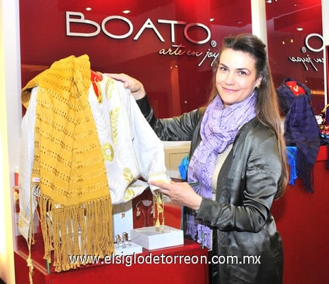 05112010 La diseñadora Diana Arizcorreta estará hoy en la joyería Boato como invitada con los diferentes productos de su marca.  EL SIGLO DE TORREÓN/ ÉRICK SOTOMAYOR