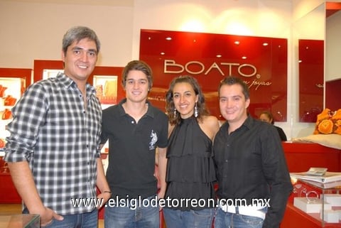 07112010 Eduardo Benítez, Alejandro Echávarri, Brenda Meza y Javier Martínez.