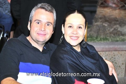 06112010 Hugo Ávila y Nancy de Ávila.