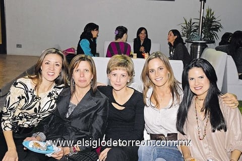 07112010 Vivis, Lorena, Bety, Irene y Ani.