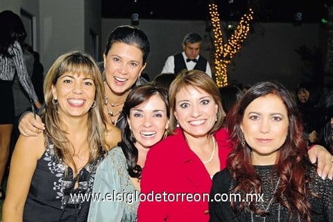 07112010 Rocío, Mary, Daniela, Claudia y Araly.