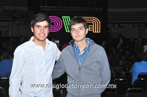08112010 Daniel y Santi.