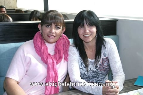 08112010 Vivi Sosa y Rocío Linares.