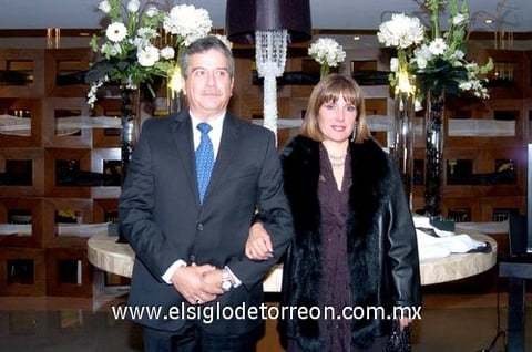 09112010 Alejandro Ramos y Gaby Suárez de Ramos.