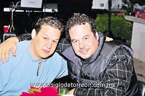 10112010 Hugo y Alejandro Dávila.