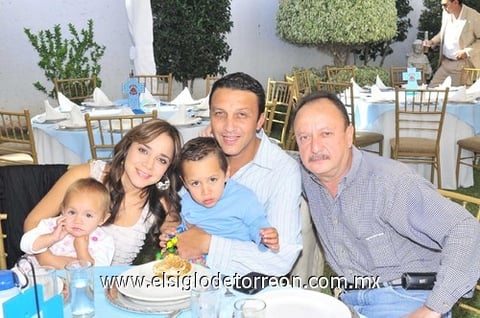 10112010 Familia García Valles y Francisco Javier Cruz.