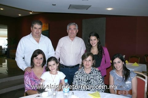 10112010 Familia Belausteguigoitia Giacomán.