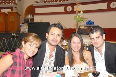 Daniela, Juan, Daniela y Yayín.