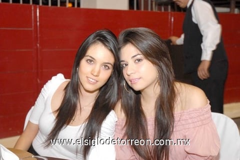 María Elena Luna y Beatriz Murillo.