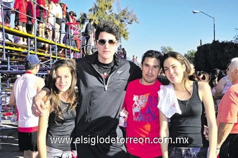 Andrea González, Gerardo Robles, Jorge Iván González y Bárbara González.