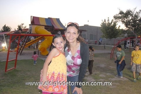 Natalia y Rocío Kuri.