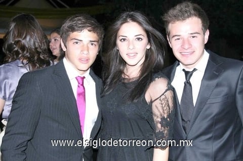 Eduardo, Ana y Japo.