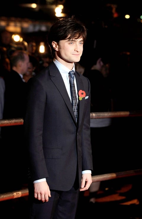 Daniel Radcliffe arrancó los gritos de las chicas, y fue de los más asediados durante la premier; el actor hasta se dio tiempo para tomarse una foto con un grupo de niños en sillas de ruedas.