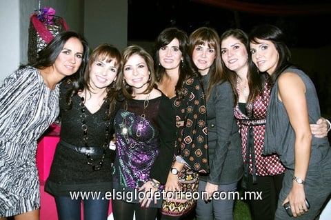 12112010 Lucía, Ale, Paola, Rosa, Ana Laura, Mirita y Liliana.