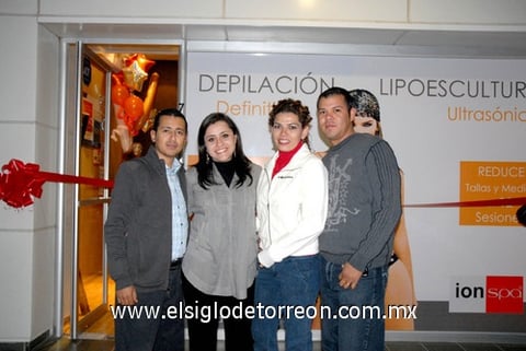 12112010 Pepe, Karla, Marisol y Rafael.