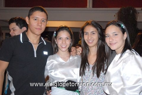 14112010 Chuy, Andrea Vara, Paulina Rodríguez y Valeria Garat.