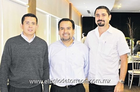 14112010 Fernando Rangel, Manuel Viruega y José Antonio Padrelin.