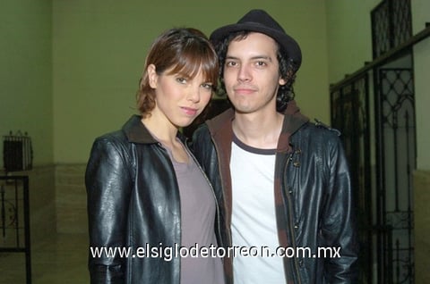 17112010 Ana Teresa Rodríguez y Ernesto Ramírez.