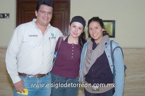 17112010 Rogelio Barraza, Sara Mena y Tania Sanchezviesca.